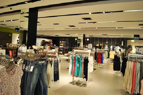 西平商场里的店面怎么装修?